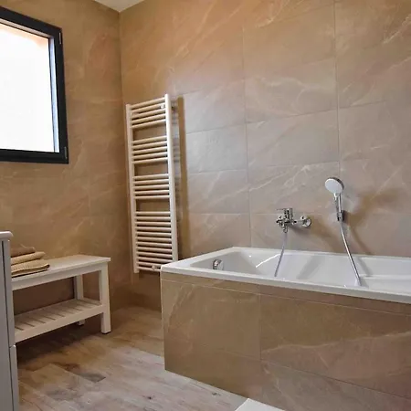 Belle Amanduli Avec Piscine Villa